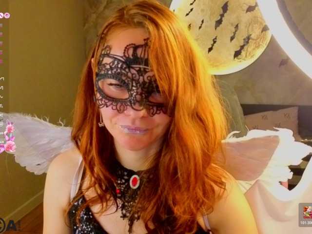 Margo-Kelly live cam