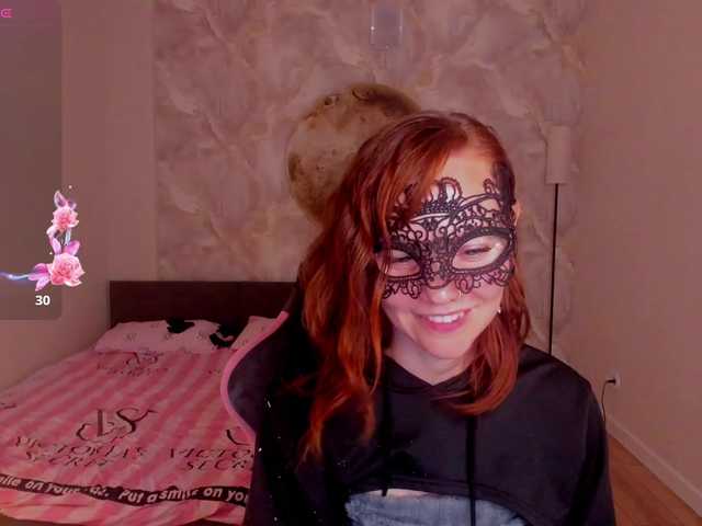 Margo-Kelly live cam