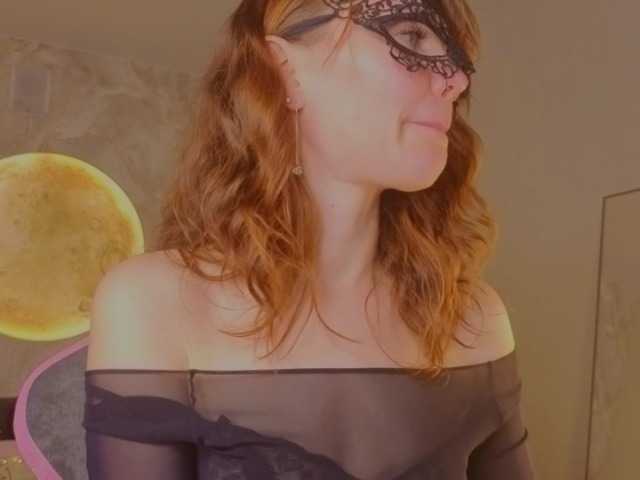 Margo-Kelly live cam on BongaCams