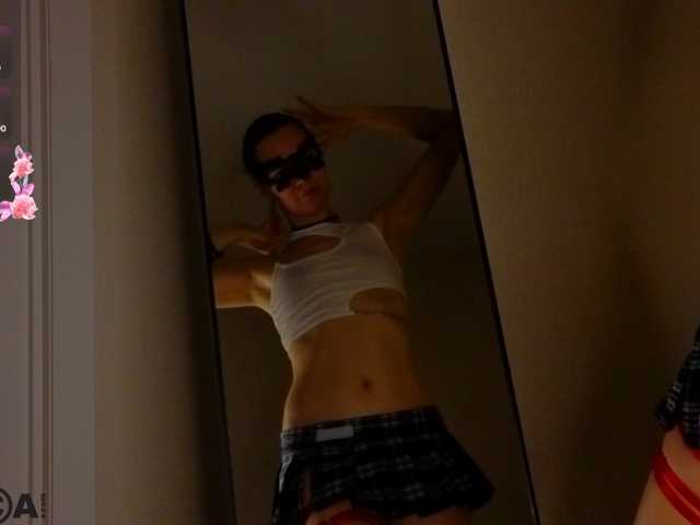 Margo-Kelly live cam preview