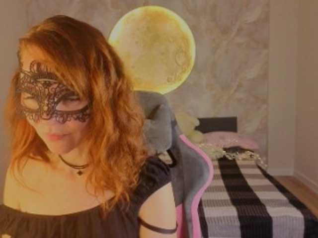 Margo-Kelly live cam preview