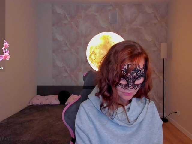 Margo-Kelly live webcam show