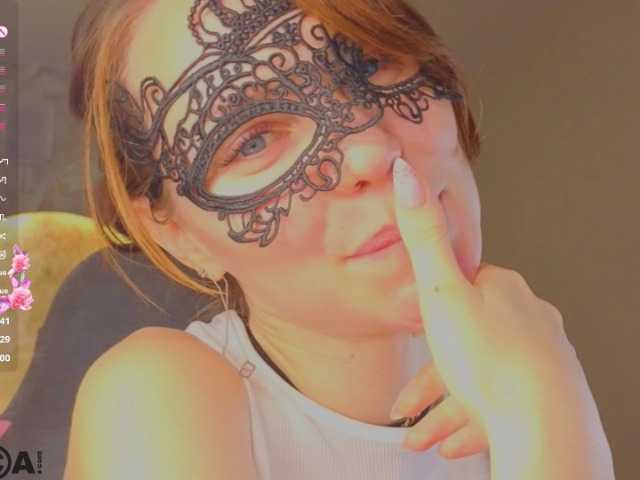 Margo-Kelly live cam on BongaCams