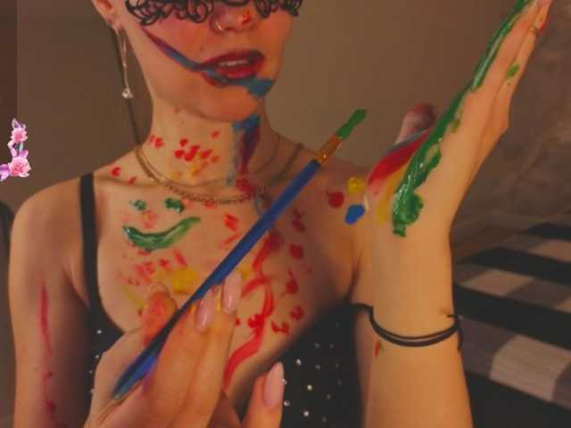 Margo-Kelly, en directo ahora en BongaCams