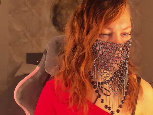 Margo-Kelly live cam on BongaCams