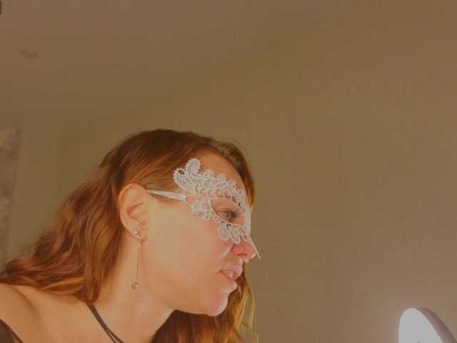 Margo-Kelly live cam on BongaCams