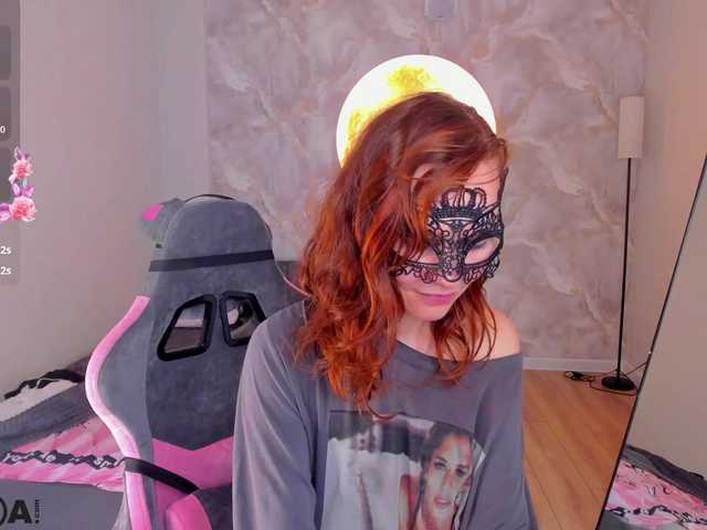 Margo-Kelly live cam on BongaCams