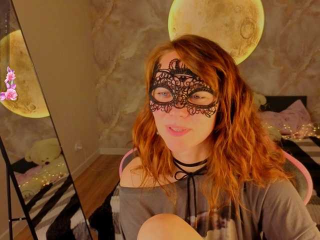 Margo-Kelly live cam preview
