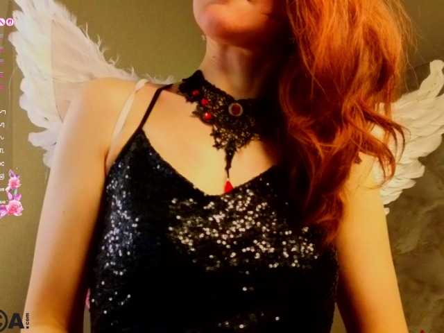 Margo-Kelly live cam