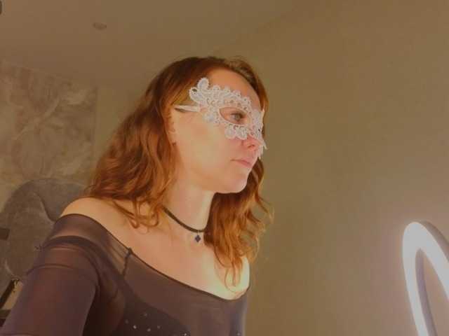 Margo-Kelly live cam preview