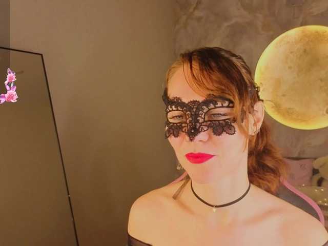 Margo-Kelly live cam on BongaCams