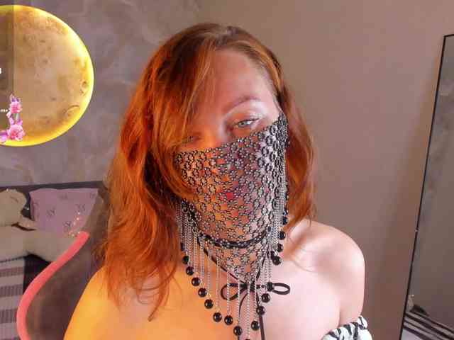 Model: Margo-Kelly