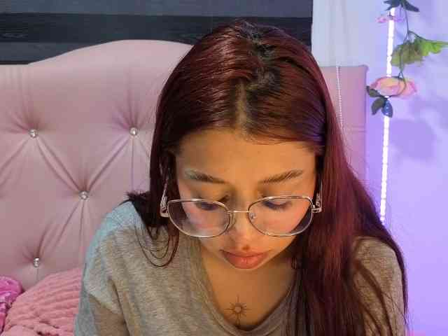 itsraquelle webcam