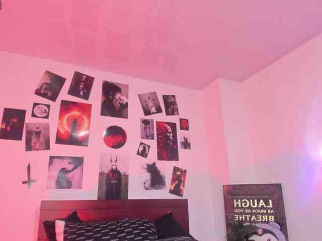 ShadowQueen666 Live Webcam on BongaCams