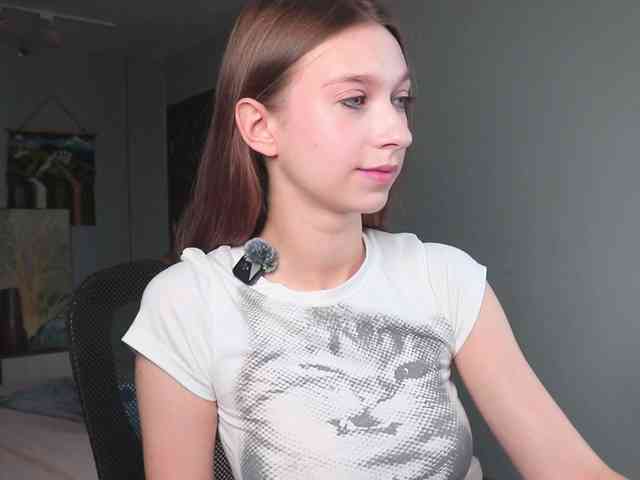Модель: alisaa01