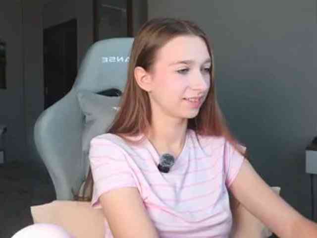 alisaa01 webcam