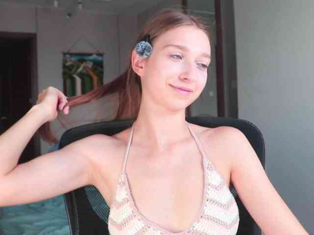 Модель: alisaa01