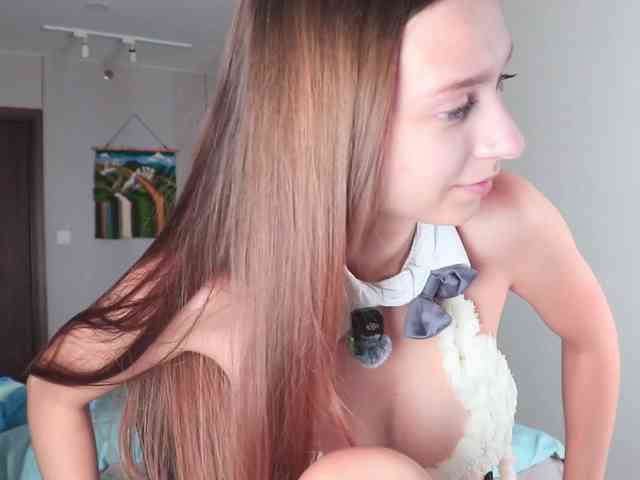 Модель: alisaa01