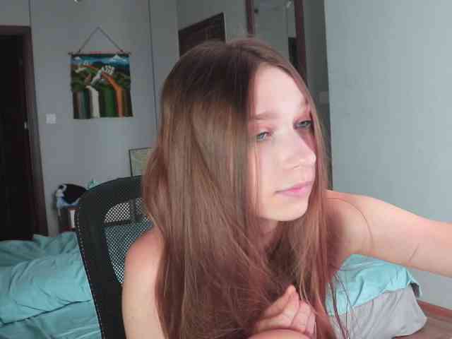 Модель: alisaa01