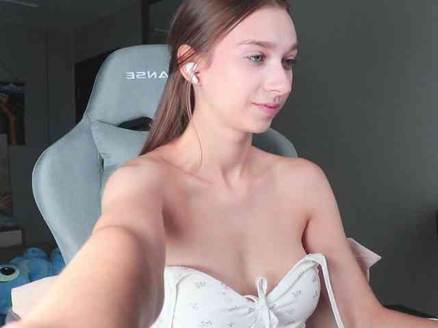 Model: alisaa01