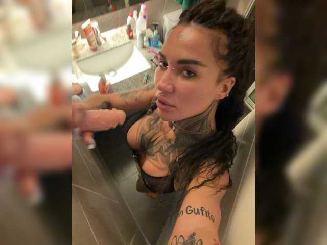 Kristabella-Grey live webcam show