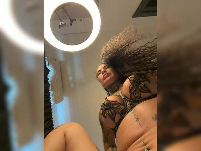 Kristabella-Grey live webcam show