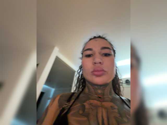 Kristabella-Grey live webcam show