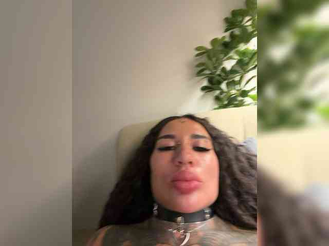 Kristabella-Grey Sex Cam Show