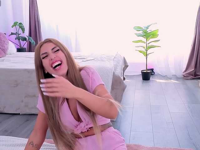 InkedKali live cam on BongaCams