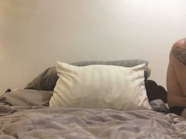 KikiAndD live webcam show