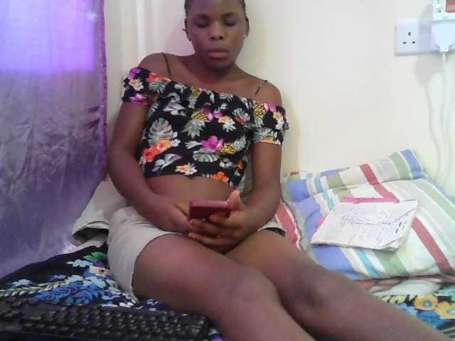 Cutebic-1 live cam on BongaCams