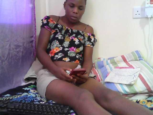 Cutebic-1 live cam on BongaCams