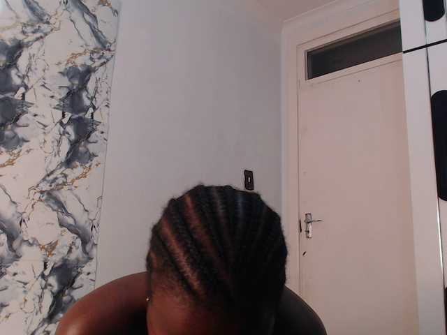 CurvyJ255