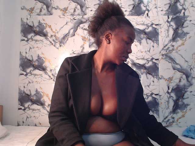 CurvyJ255