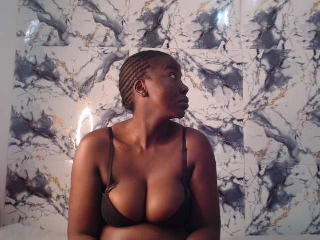 CurvyJ255