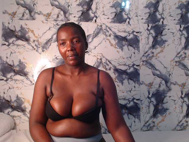 CurvyJ255