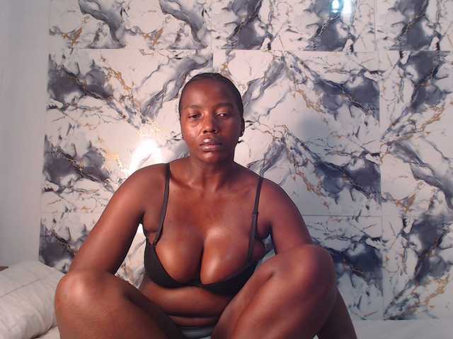 CurvyJ255
