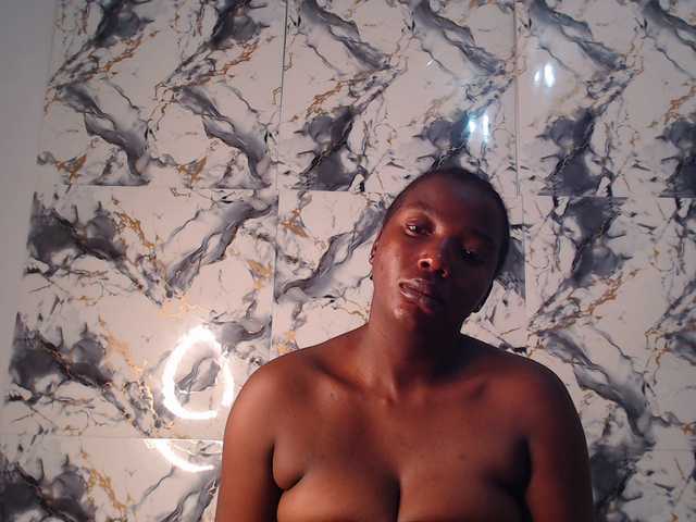 CurvyJ255