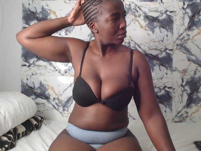 CurvyJ255