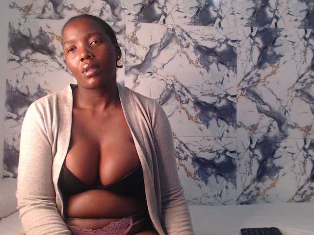 CurvyJ255