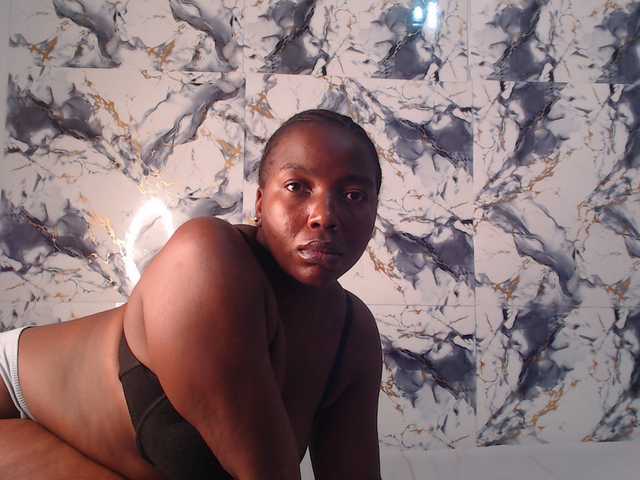 CurvyJ255