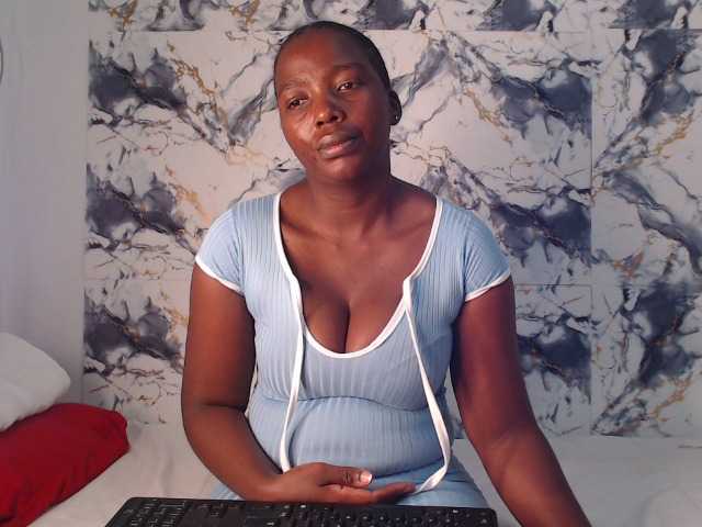 CurvyJ255