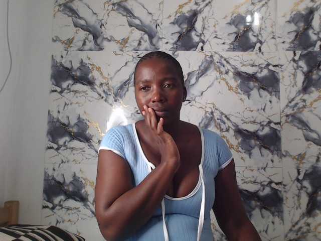 CurvyJ255