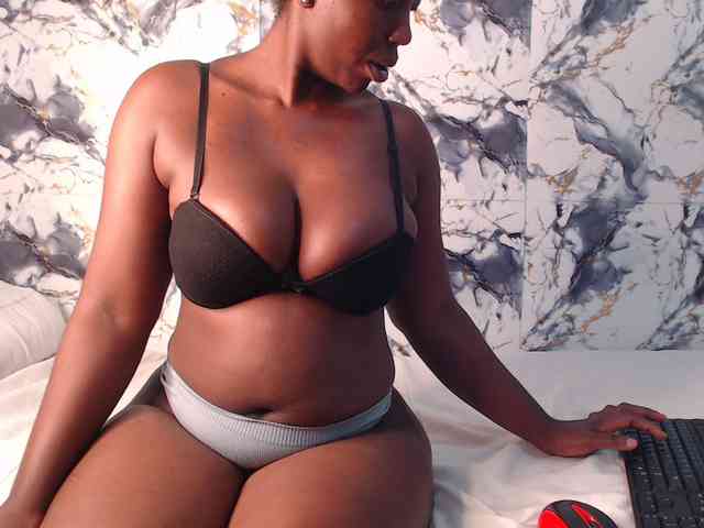 CurvyJ255 webcam