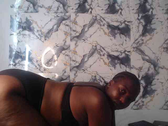 CurvyJ255 webcam
