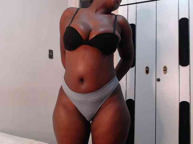 CurvyJ255