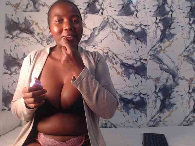 CurvyJ255 CurvyJ255