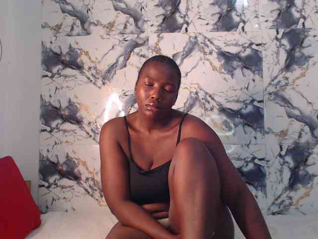 CurvyJ255