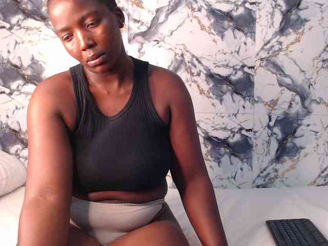 CurvyJ255 webcam