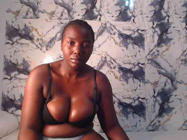 CurvyJ255 CurvyJ255